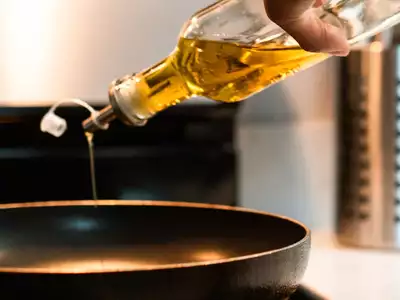 روغن نباتی و مایع خوراکی